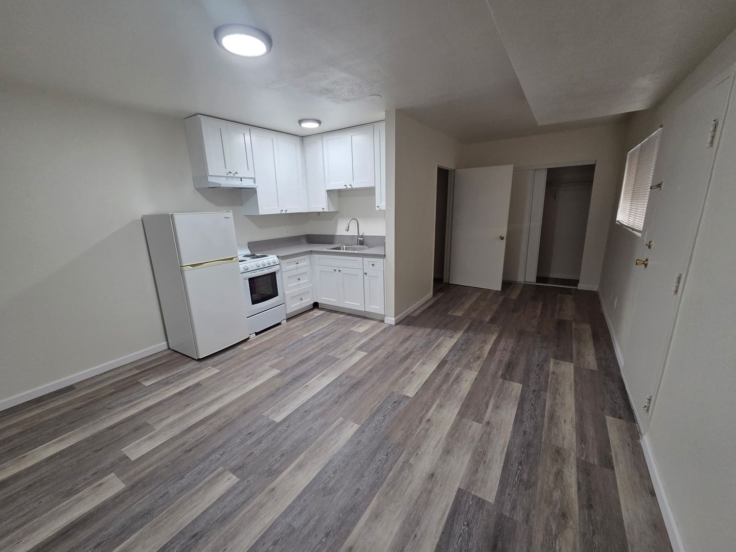 La Mesa Apartment: 7961 EL Cajon Blvd