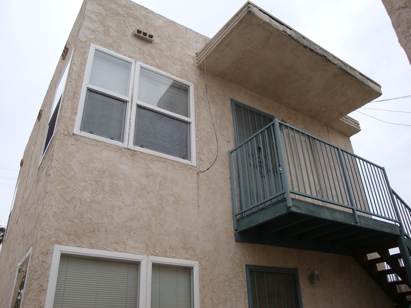 San Diego Apartment: 4329-33 1/2 41st Street