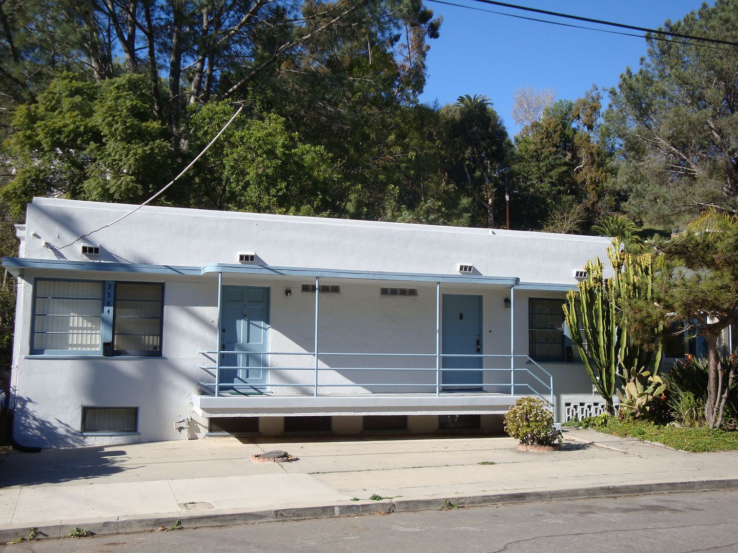 San Diego Apartment: 3584-3586 Curlew Street