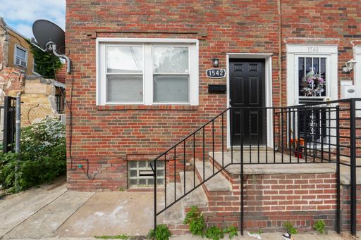 3 Bedroom House – 1542 S 27th St, Philadelphia, PA 19146