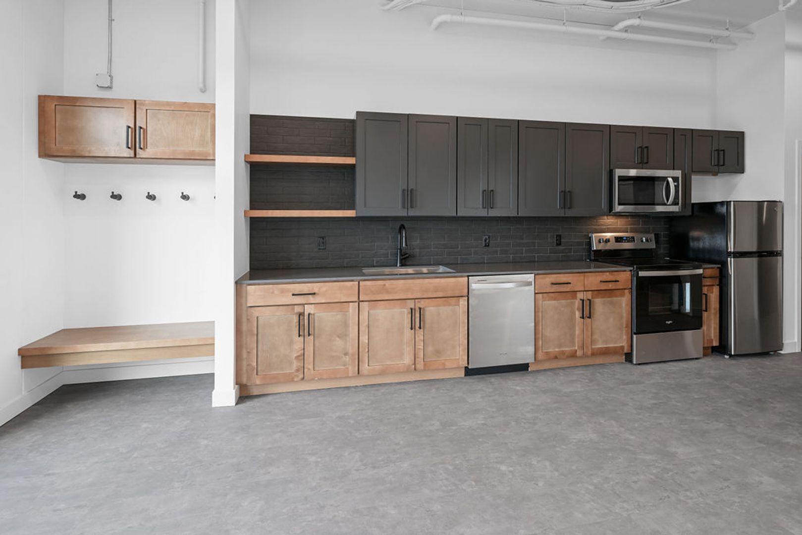 Burlington Apartment: 424 North 3rd Street