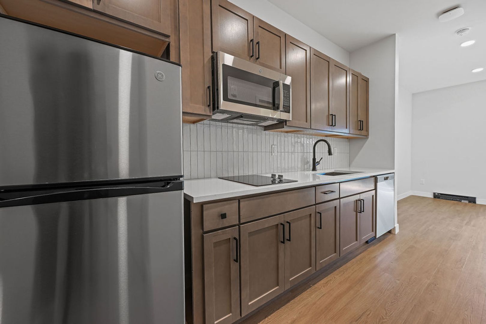 Appleton Apartment: 115 E. Washington St.