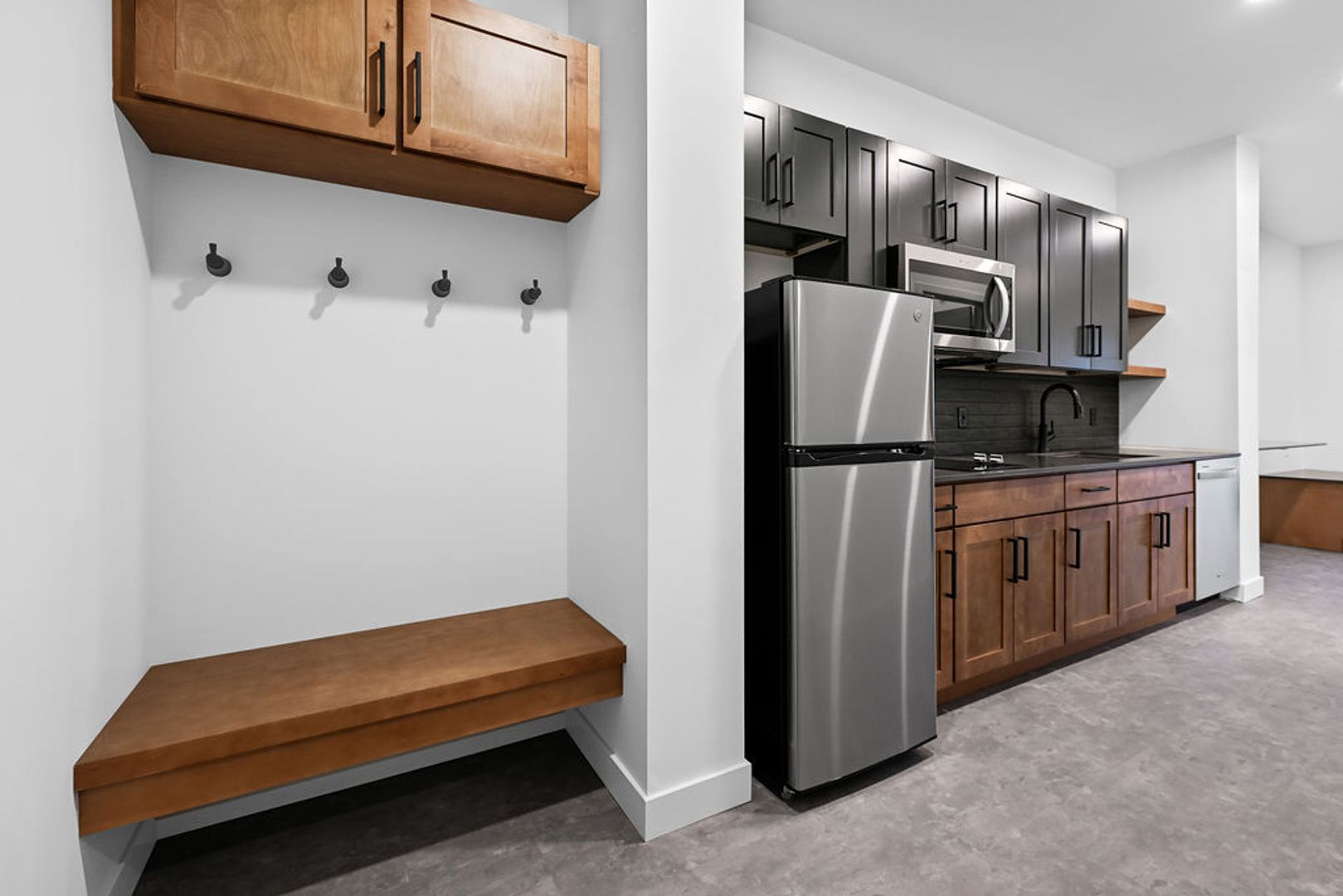 Burlington Apartment: 424 North 3rd Street
