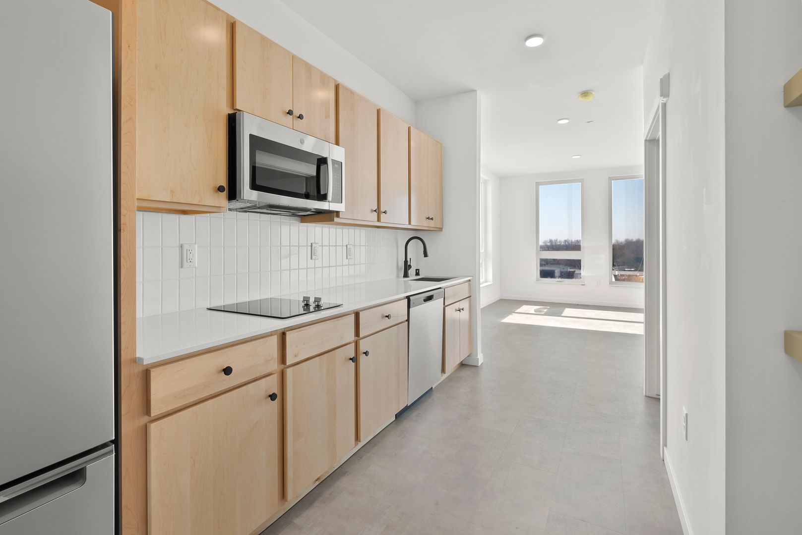 Ashwaubenon Apartment: 686 Mike McCarthy Way