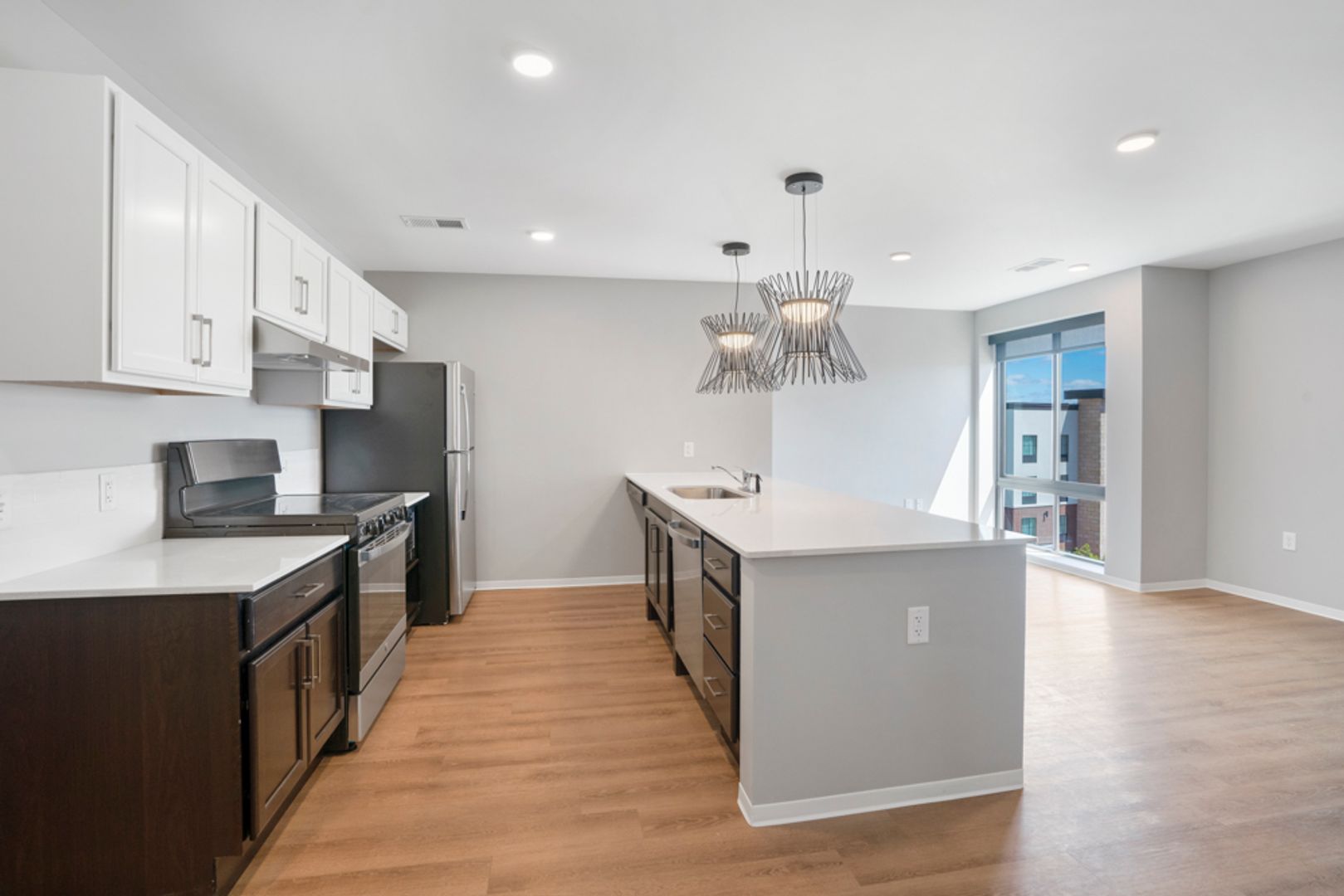 Stevens Point Apartment: 1020 Centerpoint Drive