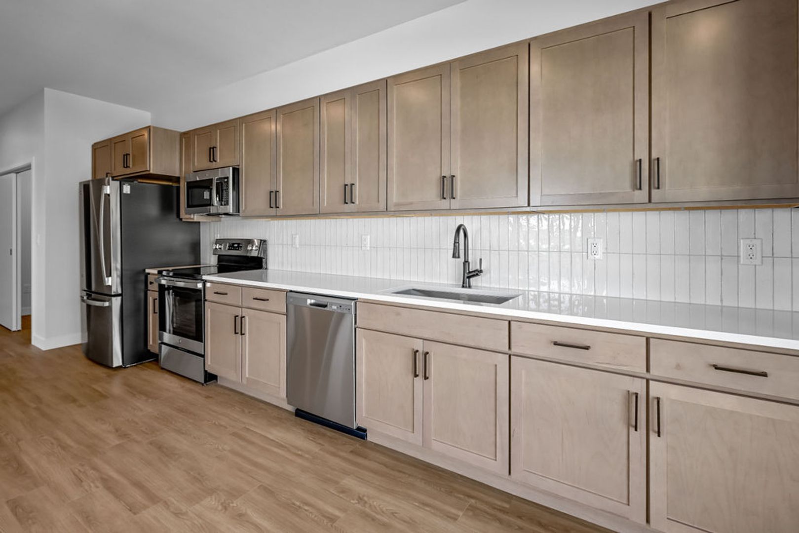 Appleton Apartment: 115 E. Washington St.