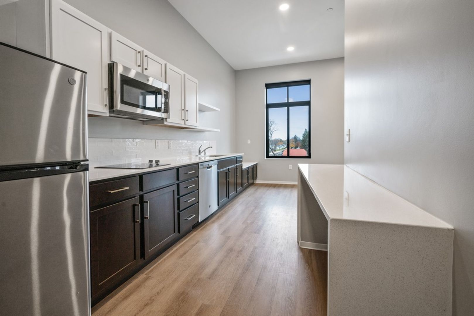 Stevens Point Apartment: 1020 Centerpoint Drive