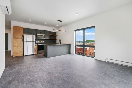 2 Bed / 1 Bath - B3