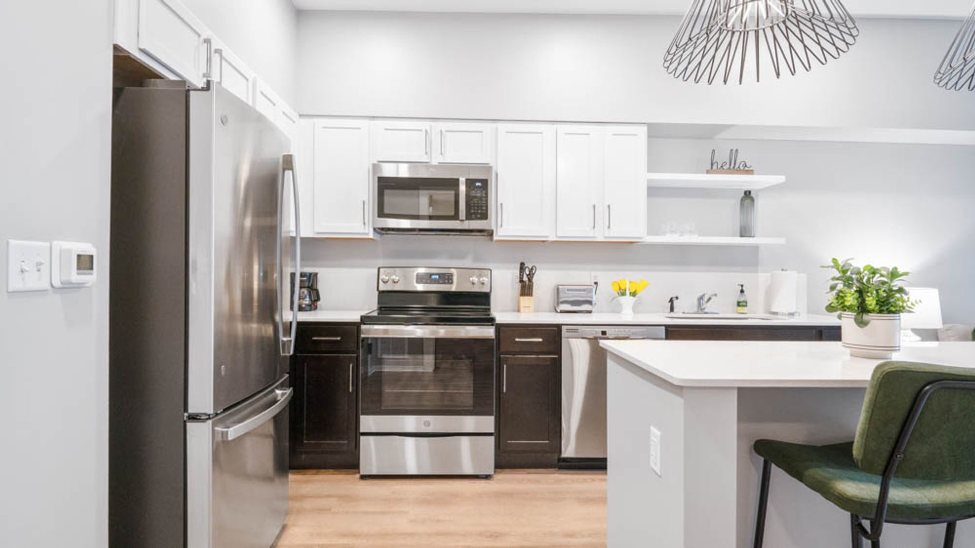Stevens Point Apartment: 1060 Centerpoint Drive