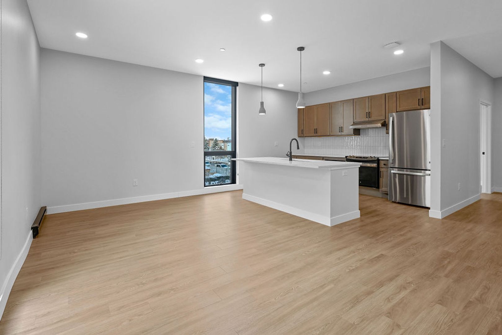 Appleton Apartment: 115 E. Washington St.