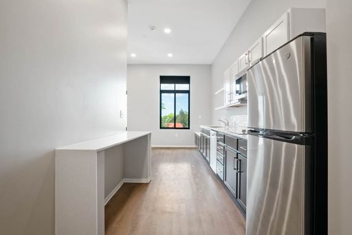 Studio Unit - S1