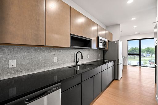Studio / 1 Bath - S2 – photo 1