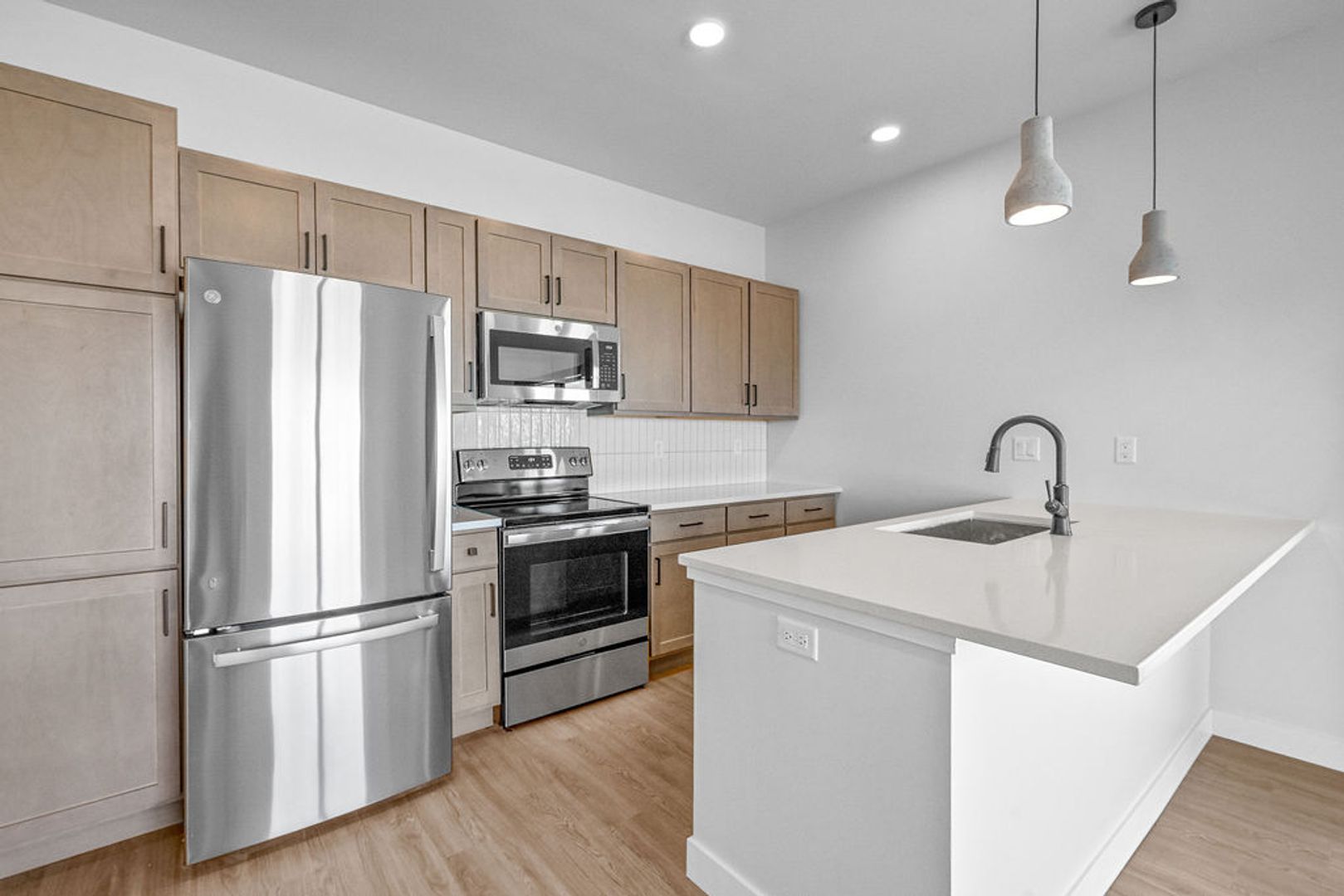 Appleton Apartment: 115 E. Washington St.