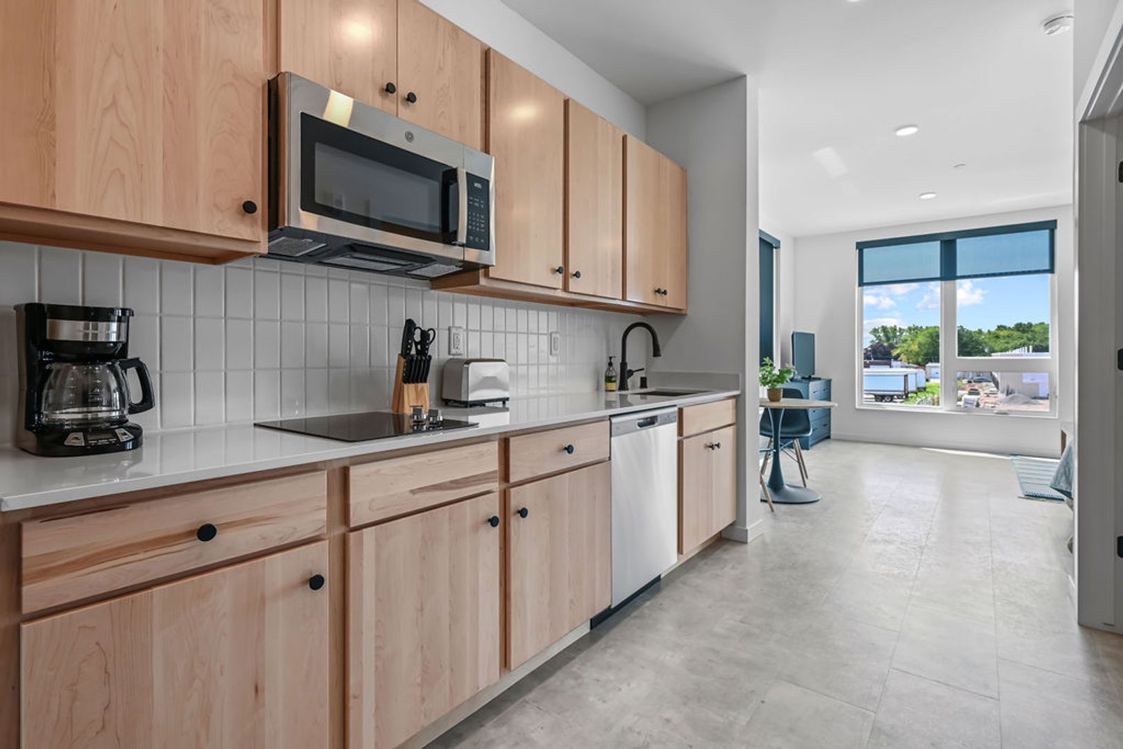 Ashwaubenon Apartment: 686 Mike McCarthy Way