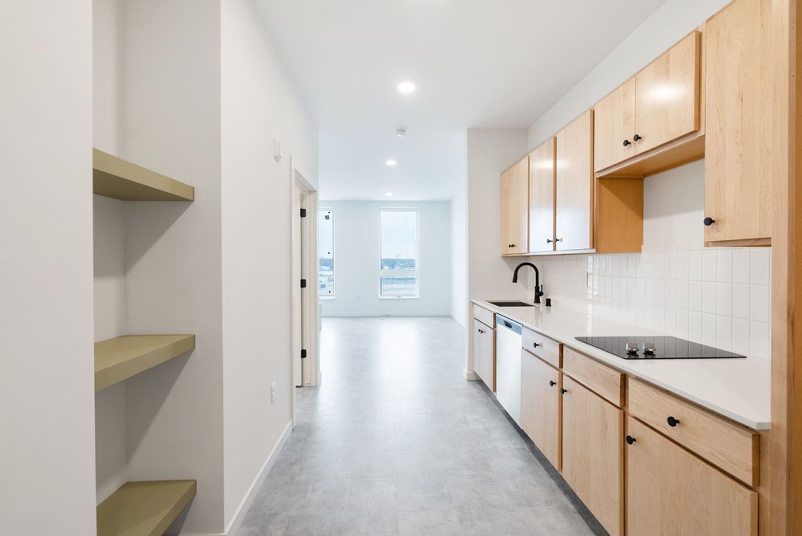 Ashwaubenon Apartment: 686 Mike McCarthy Way