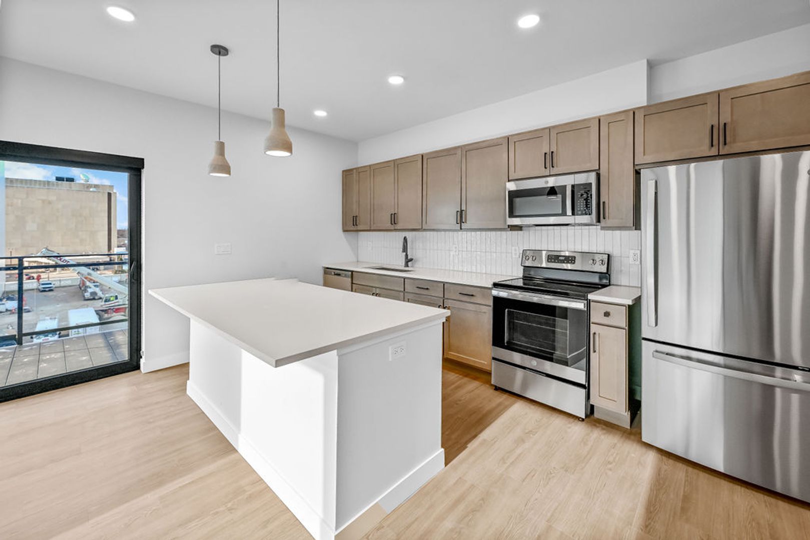 Appleton Apartment: 115 E. Washington St.