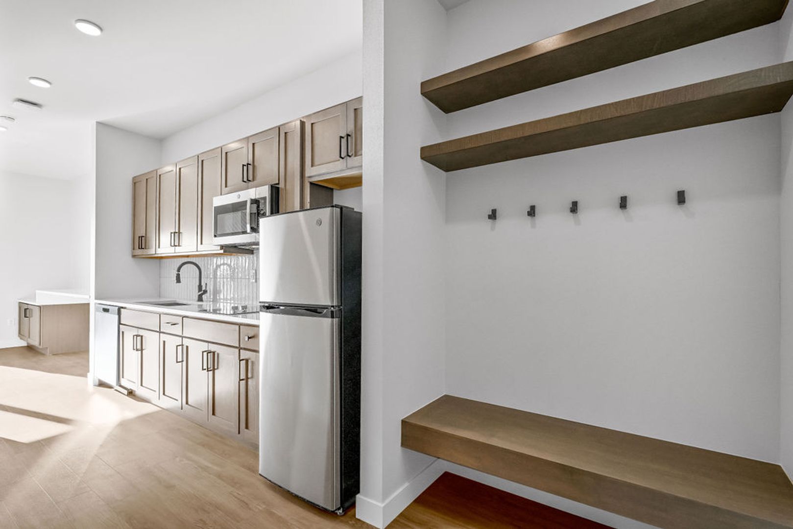 Appleton Apartment: 115 E. Washington St.