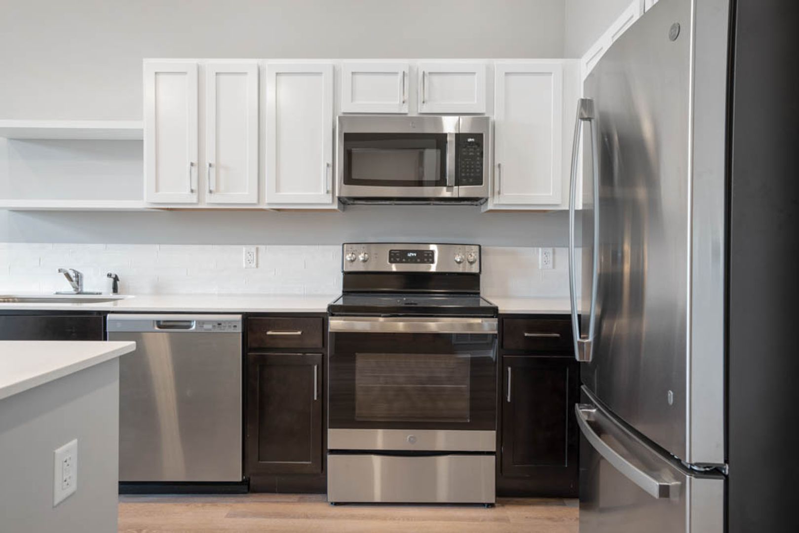 Stevens Point Apartment: 1020 Centerpoint Drive
