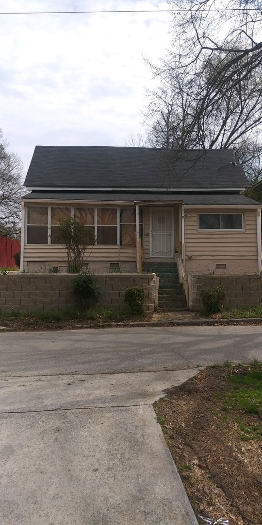 Atlanta House: 455 Oliver Street NW