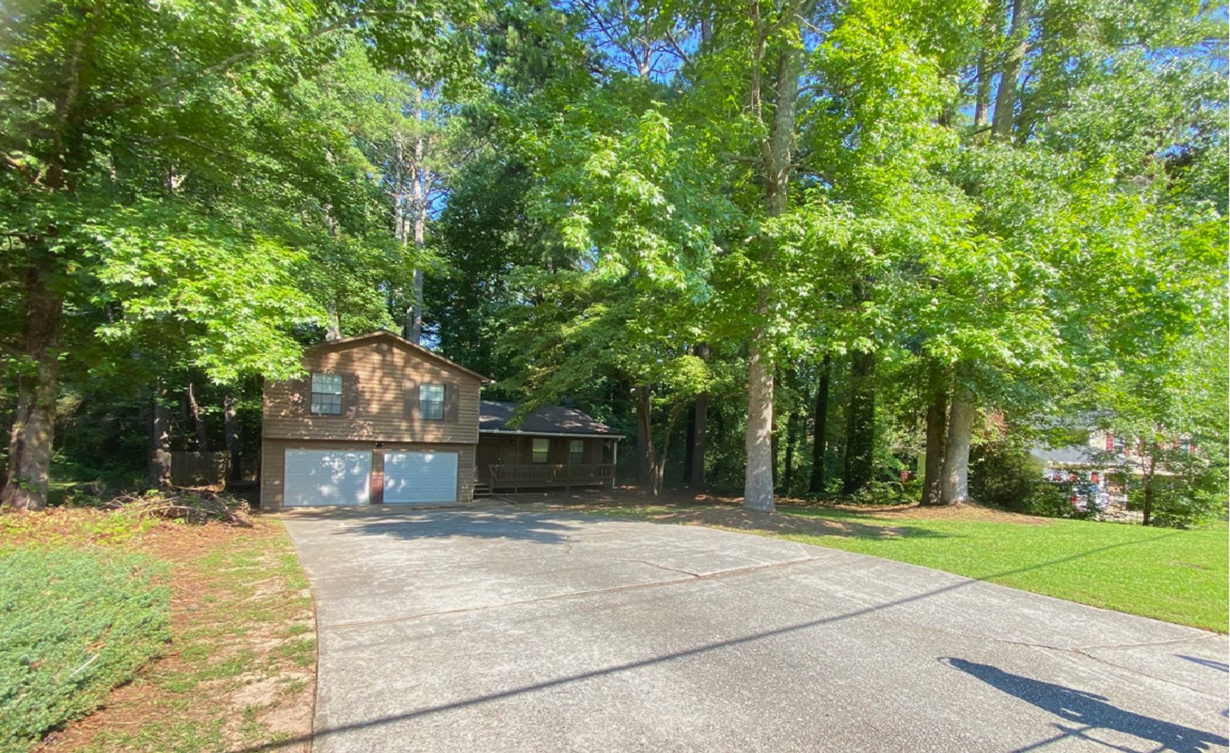 Jonesboro House: 9587 Winding Way Lane