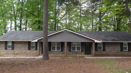 Riverdale House: 8295 Glenwoods Terrace