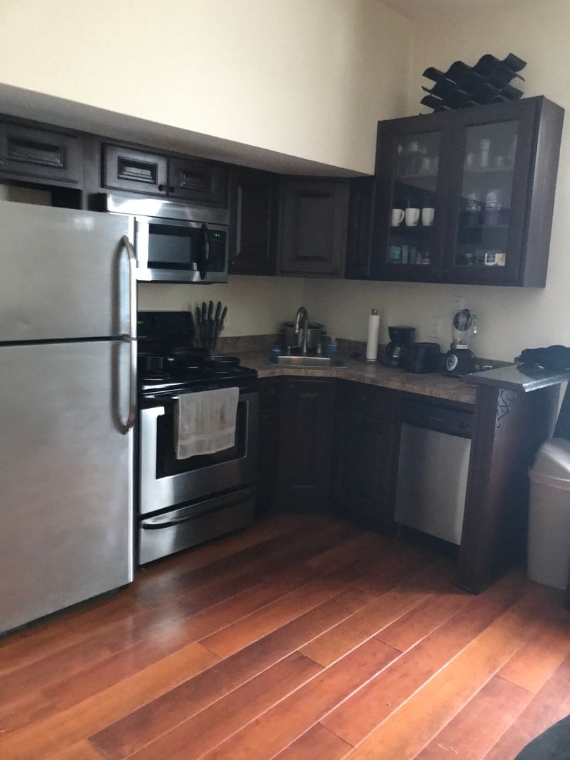 Indianapolis Apartment: 126 E Vermont st.