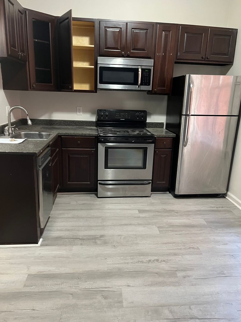 Indianapolis Apartment: 126 E Vermont st.