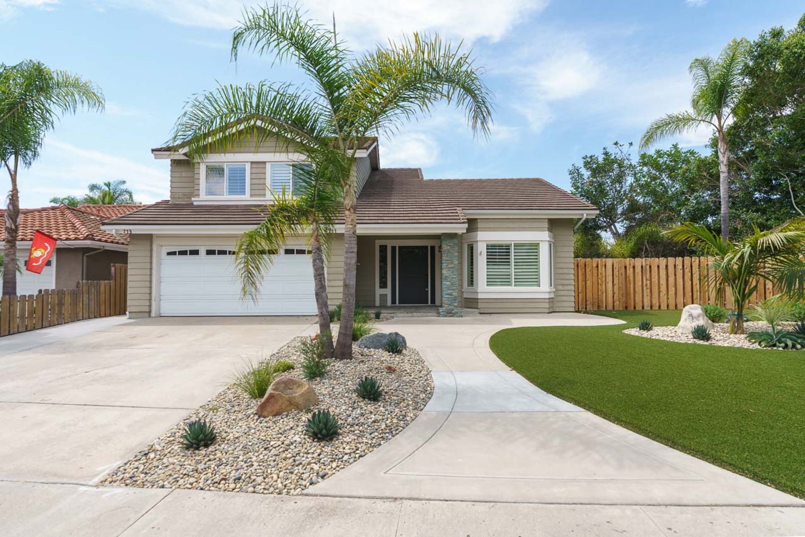 Encinitis House: 711 Oak Burl Ln
