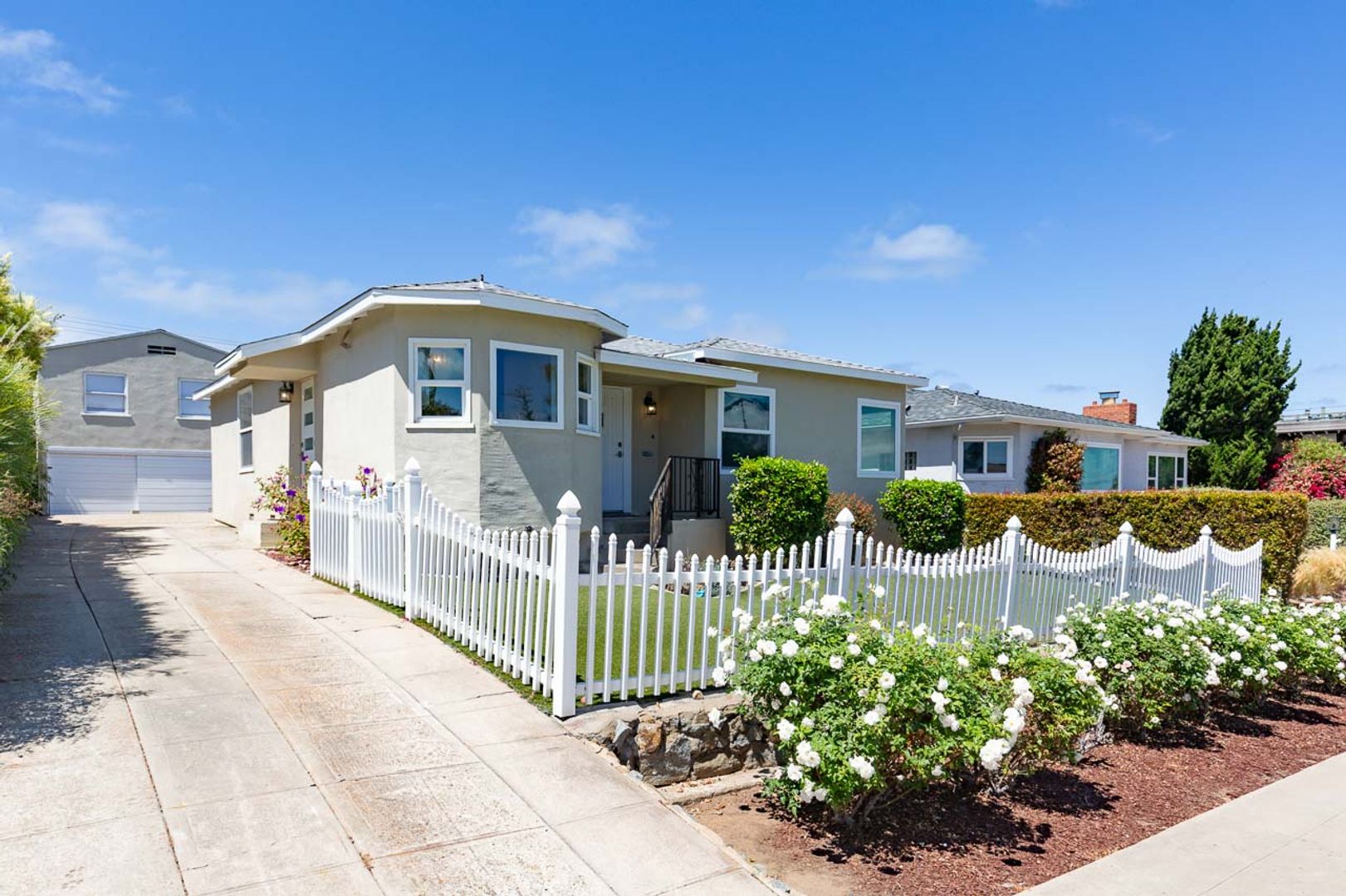 San Diego House: 4557 Saratoga Avenue