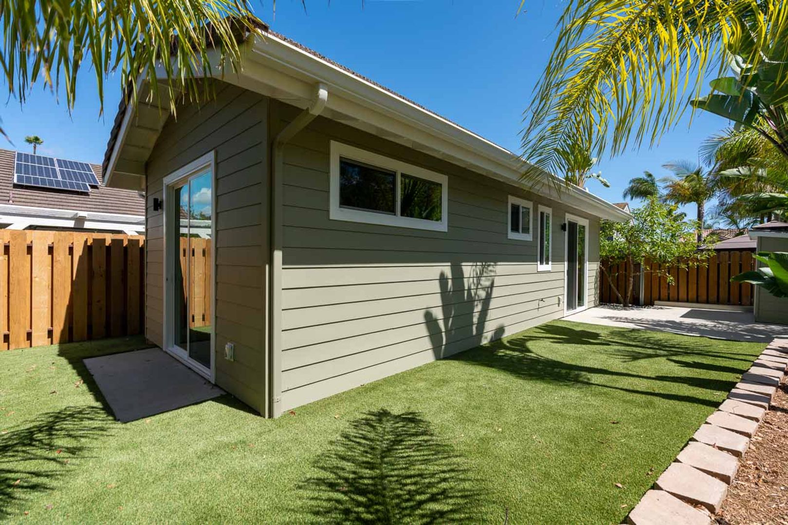 Encinitis House: 713 Oak Burl Lane