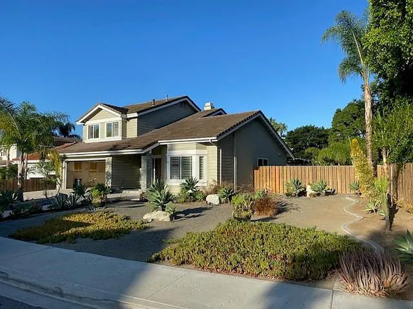 Encinitis House: 711 Oak Burl Ln