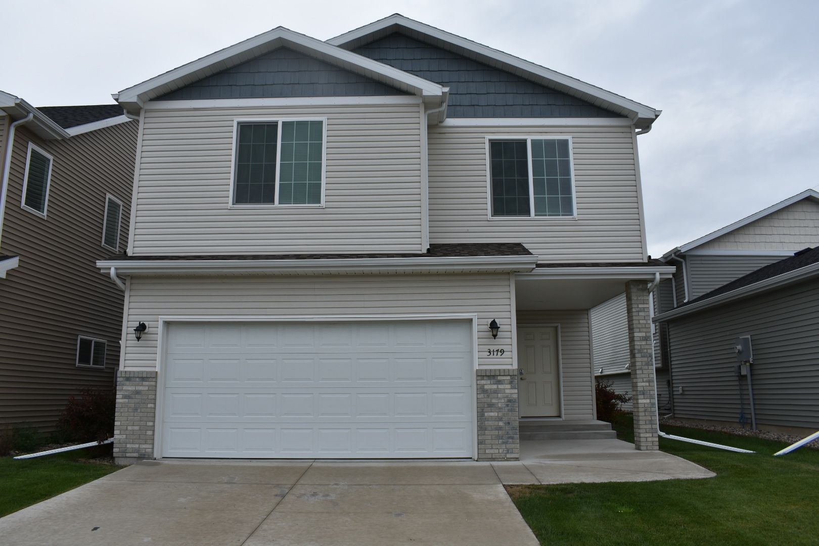 West Fargo House: 3179 6th St E