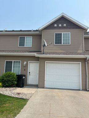 2 Bed 1.5 Bath Townhome – photo 1