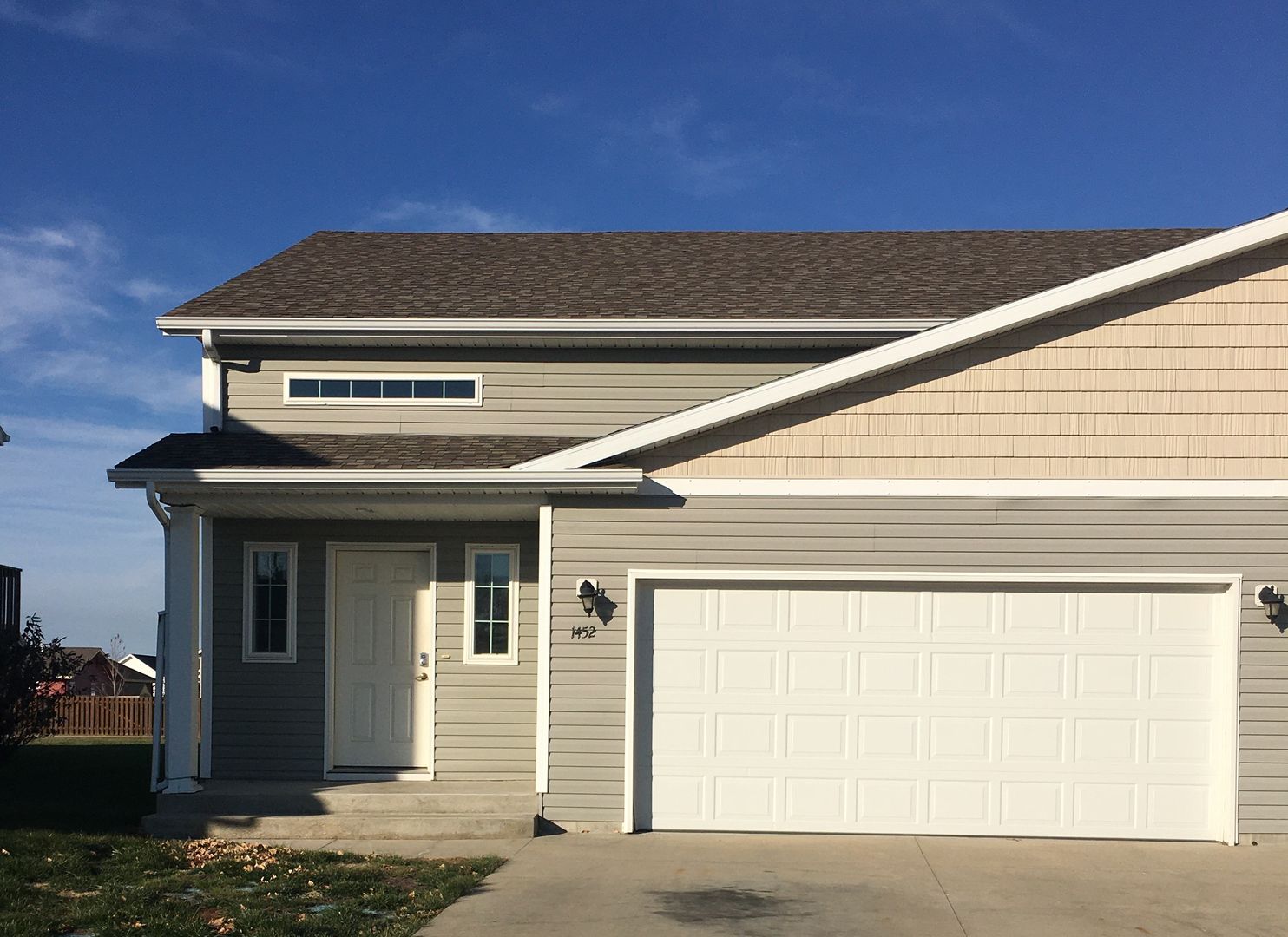 Moorhead House: 1452 44th Ave S