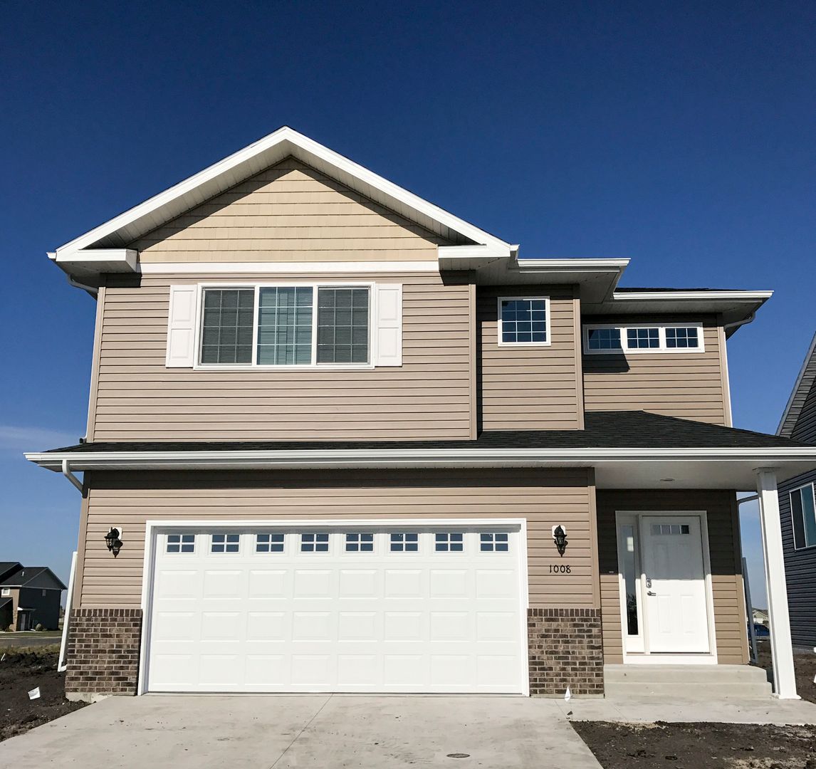 Moorhead House: 1008 46th Ave S