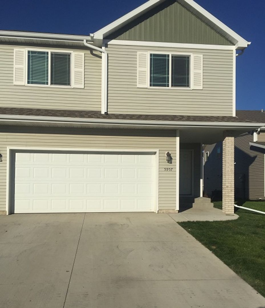 Fargo House: 5957 57th Ave S