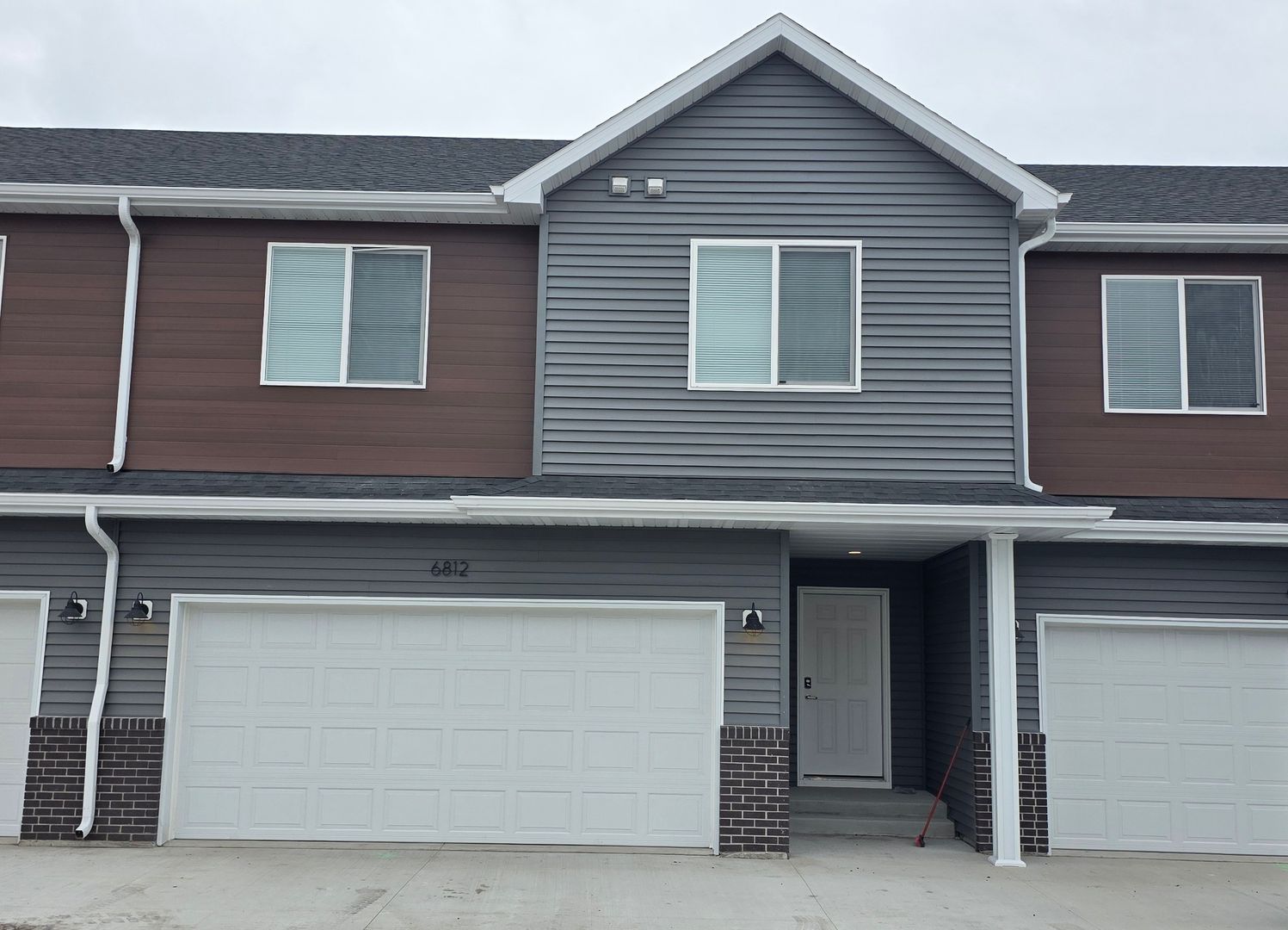Fargo Townhome: 6812 27th St S