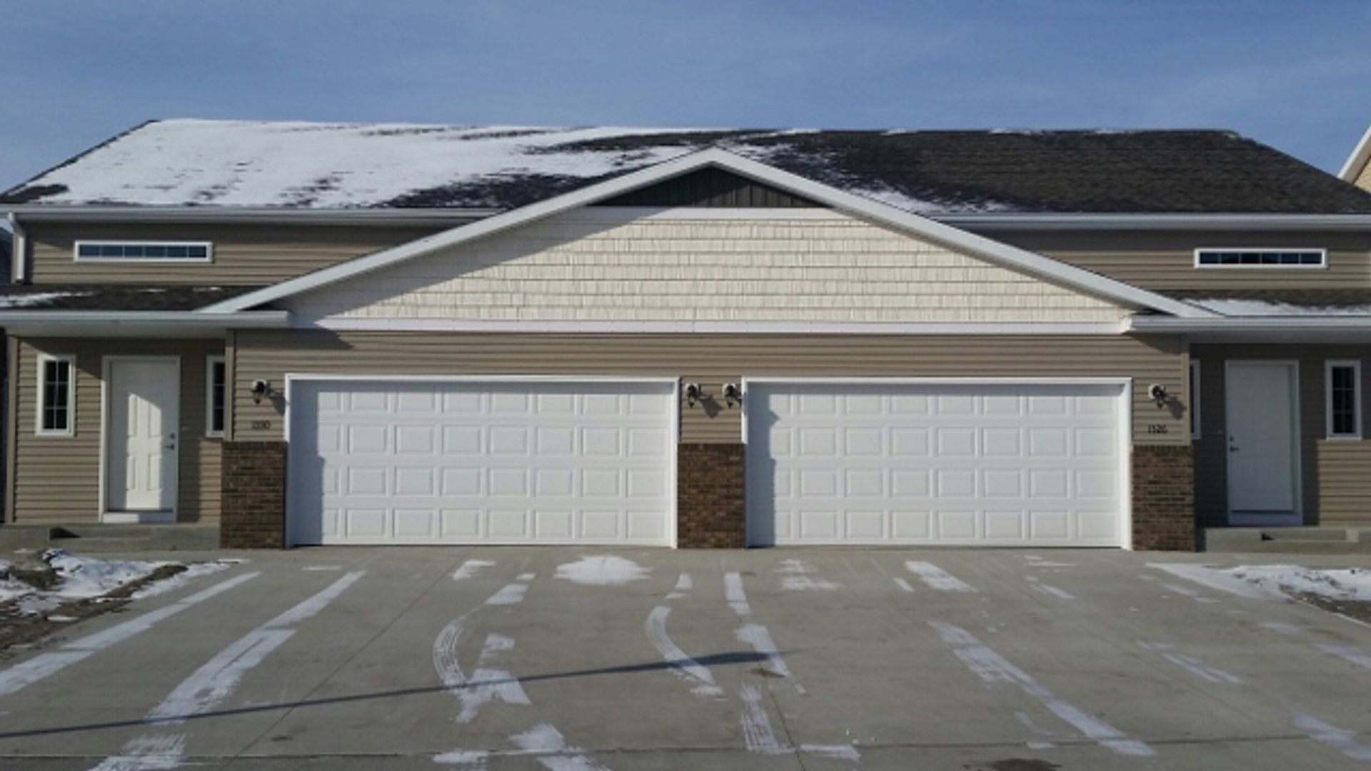 West Fargo House: 1326 12th St W