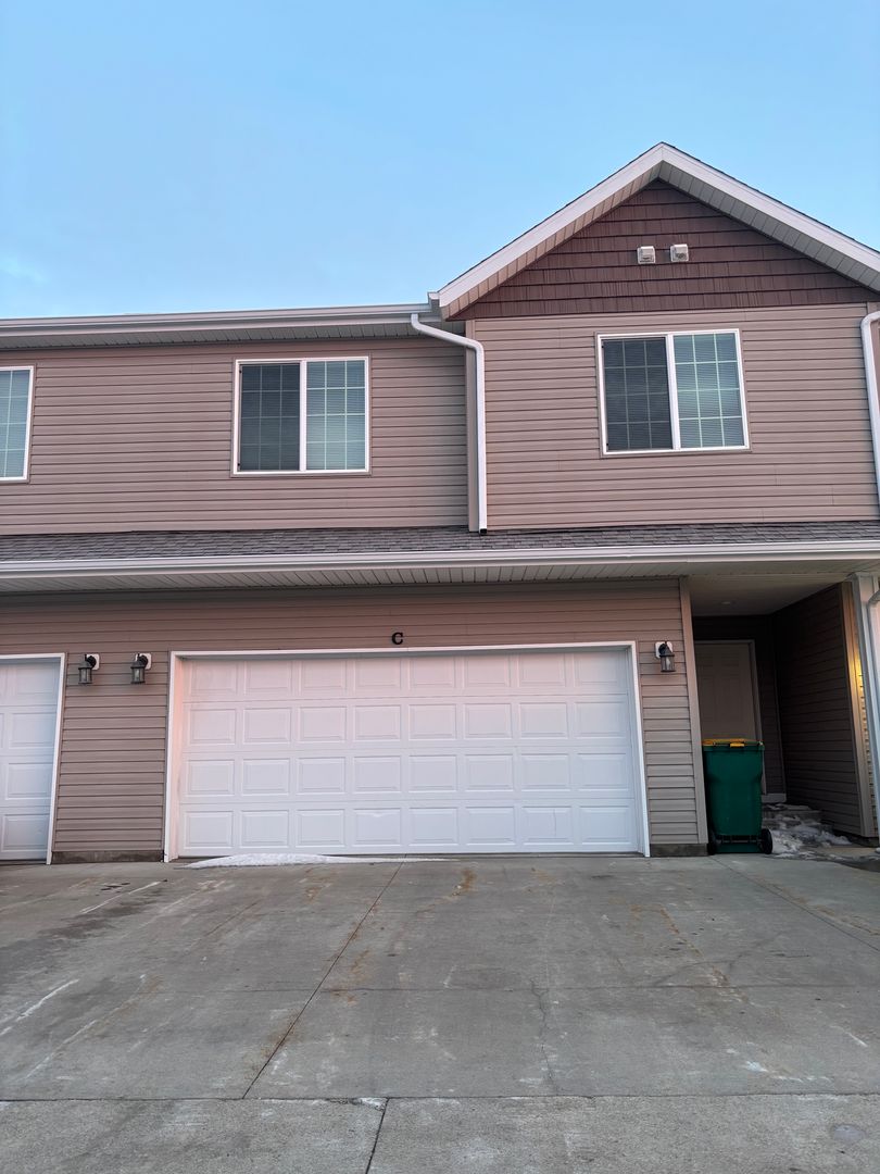 West Fargo Townhome: 1139 Westport Beach Way
