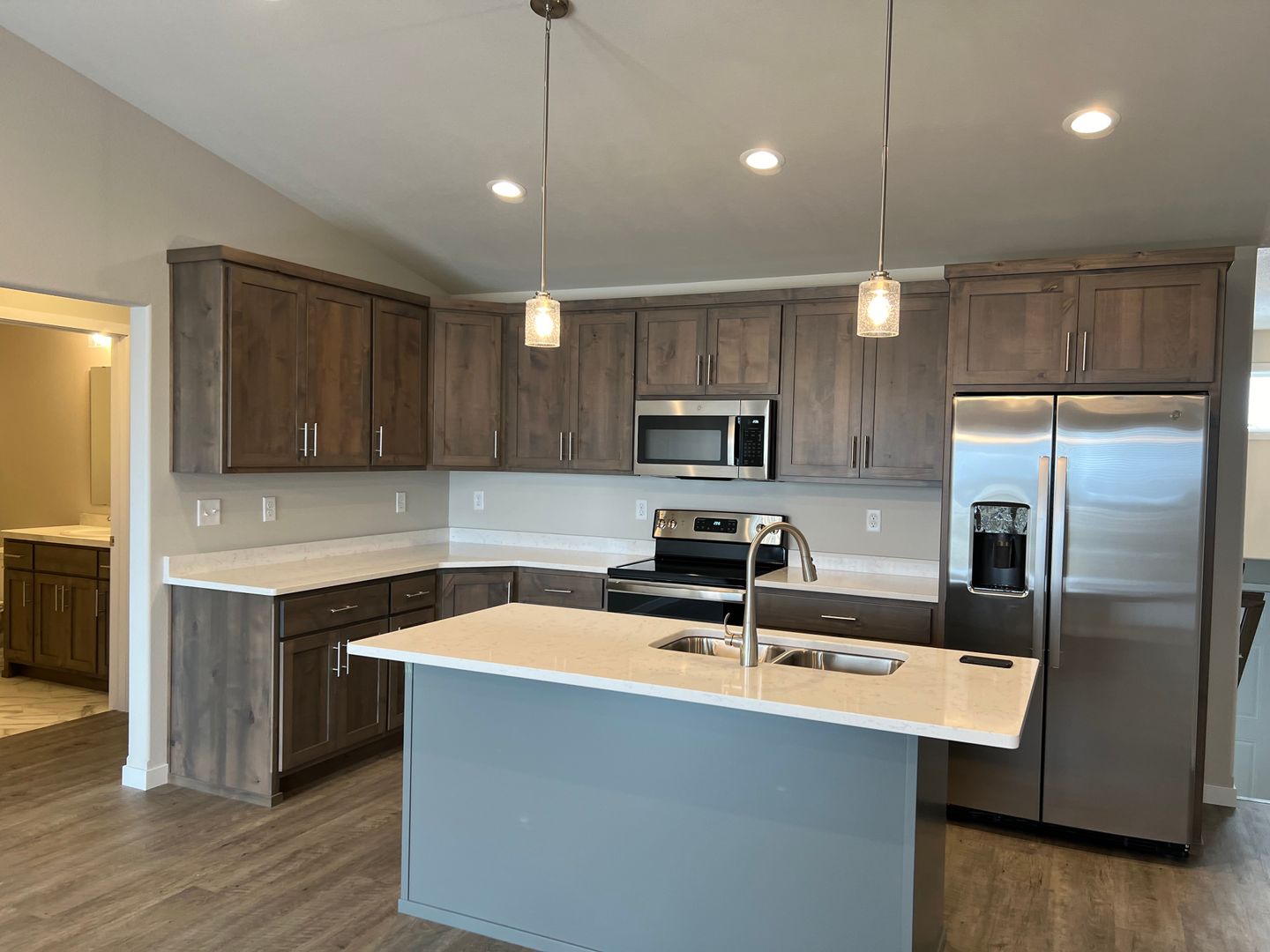 Moorhead Townhome: 3602-3890 19th St S