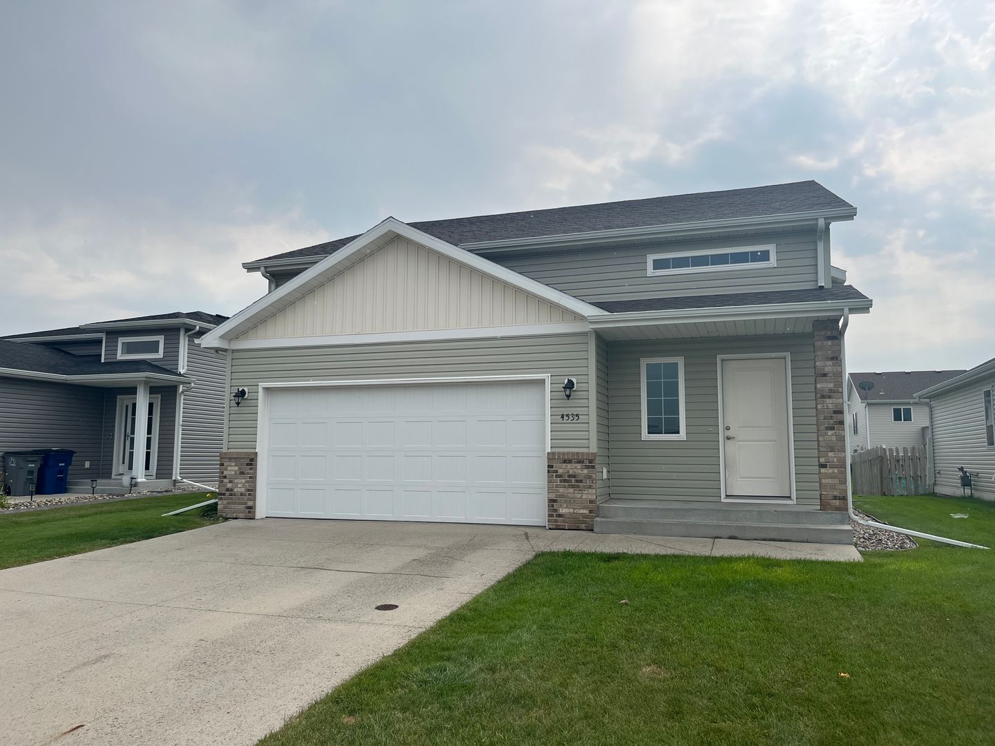 Moorhead House: 4535 Bluestem Way