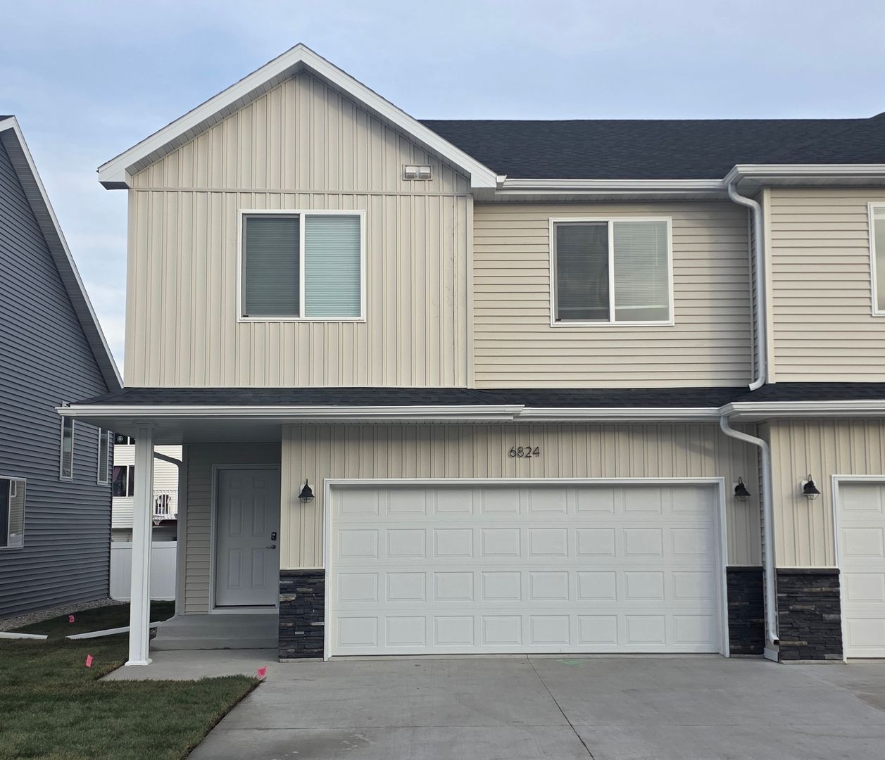 Fargo Townhome: 6824 27th St S