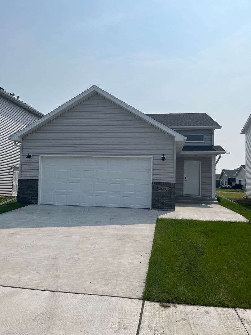 Horace House: 6880 Joseph St