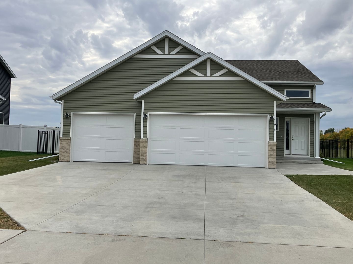 Fargo House: 6171 68th St S