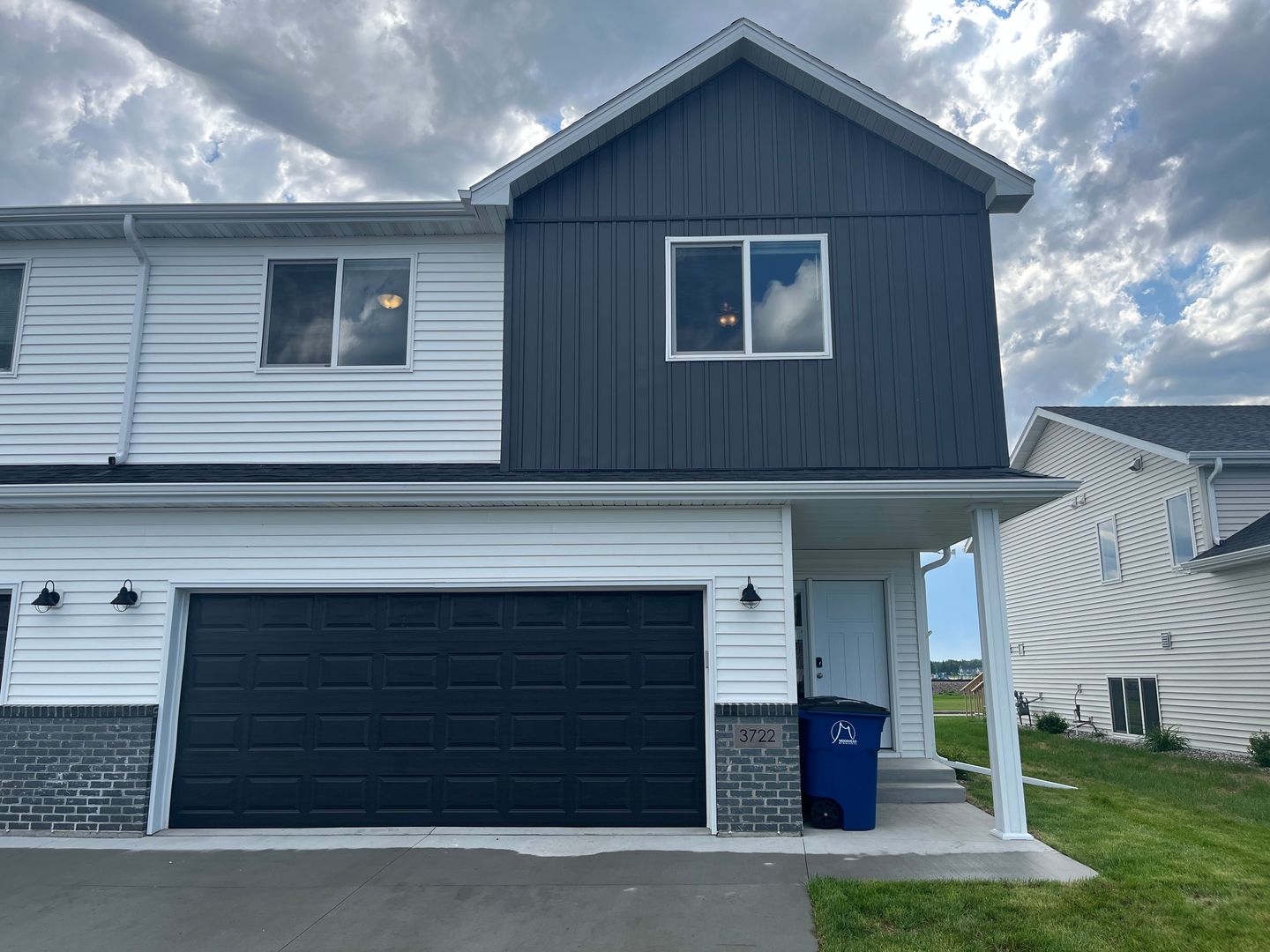 Moorhead Townhome: 3602-3890 19th St S