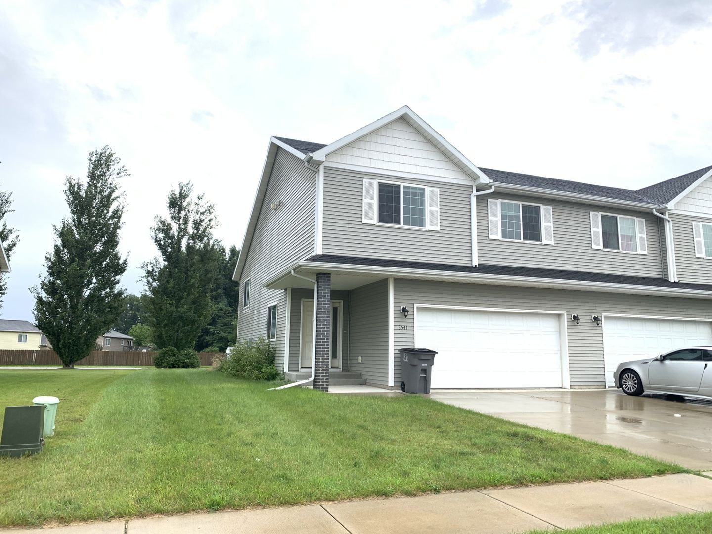 Moorhead House: 3541 15th St S