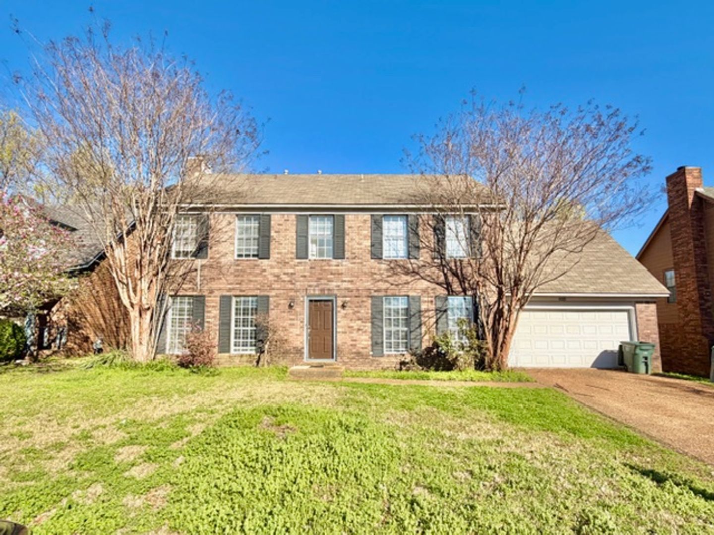 Memphis Apartment: 2554 Jeffries Cv