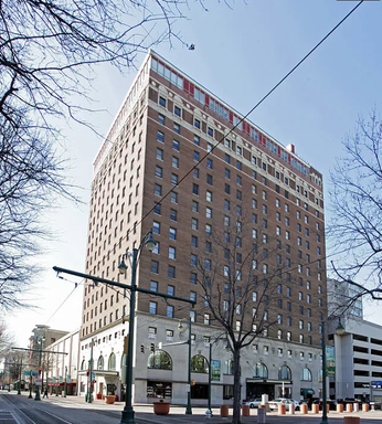 Now Leasing a 1-Bedroom 1 Bath Condo-Downtown Memphis – photo 1
