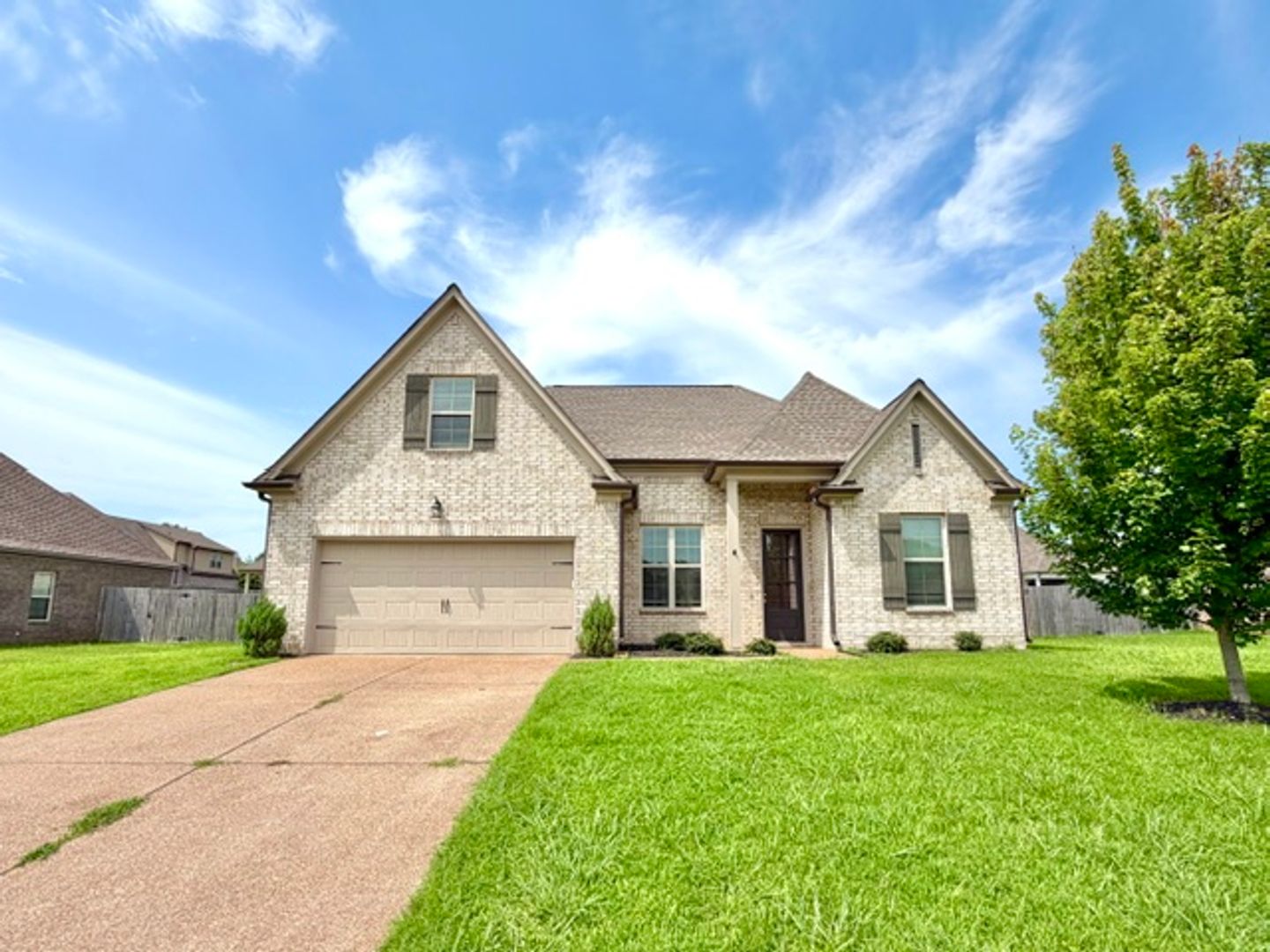 Oakland Apartment: 60 Birkdale Drive