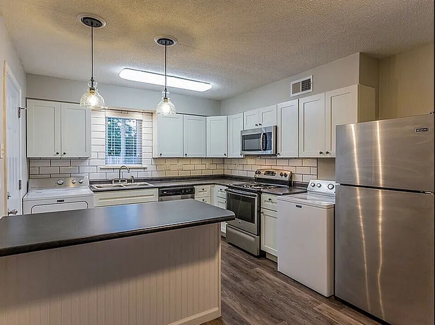 Memphis Apartment: 34 S Morrison St.